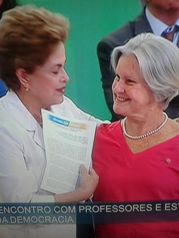 Manifesto "Educadores com Dilma" Manifesto "Educadores com Dilma"